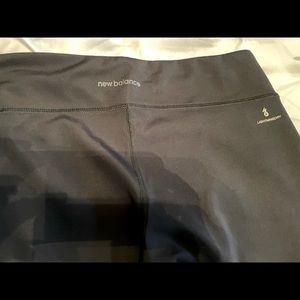 NEW BALANCE CROPPED LEGGING LARGE